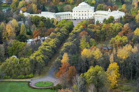 Тайны Парадной библиотеки: портрет Марии Фёдоровны из Павловского дворца снова оживает
