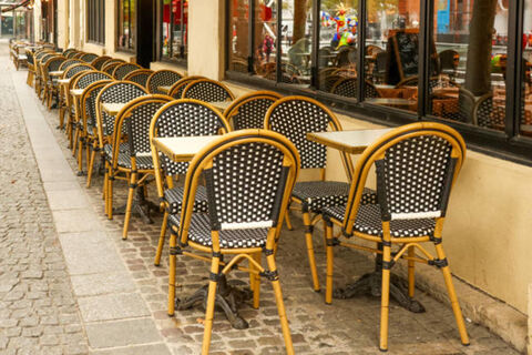 Хотели поужинать в кафе в провинции, но услышали просьбу официанта и тут же ушли в недоумении