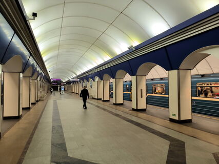 Открытки из‑под земли: к 70‑летию петербургское метро подарит их пассажирам