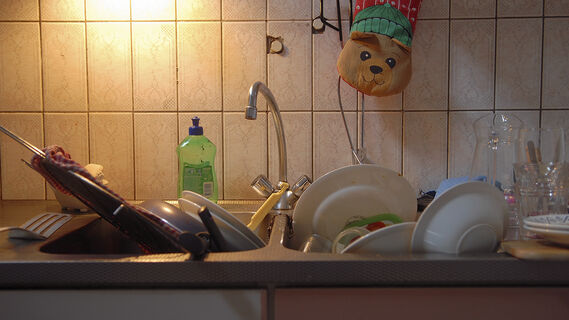 Посуда в раковине