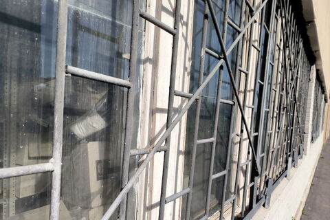 Ни первого этажа, ни близости к метро: как Петербург за год избавился от бюджетных квартир