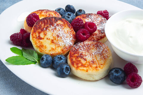 Бабуля в деревне жарила сырники только так: Нежные, пышные - попробуйте повторить рецепт