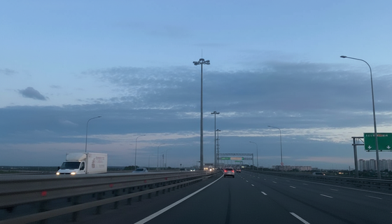 Три дня преград на М‑11: петербуржцам назвали участки, где проезд перекроют