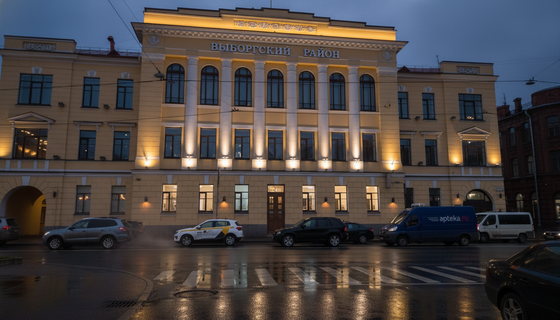 Чиновники Выборгского района теперь работают в памятнике: здание администрации получило охранный статус