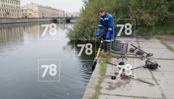 Подводный ломбард Северной столицы: со дна вытащили самокаты, оружие и телевизоры