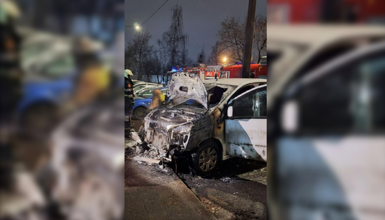 Пламя выбрало жертву во Фрунзенском районе: сгорела иномарка