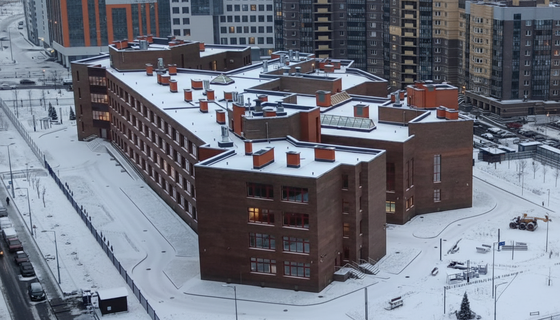 Не 800 и не 900: на севере Петербурга построили школу на 825 учеников