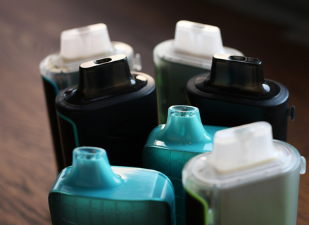 Решать будут регионы: уже в начале 2026 года электронные сигареты могут попасть под полный запрет