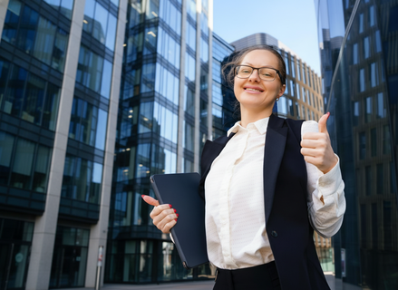 Зарплаты-мечта в Петербурге: топ профессий, где платят золотые горы