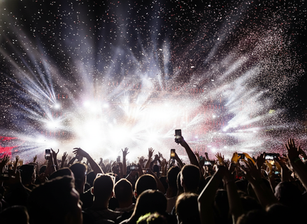 Петербургские сцены дорожают: +25% к ценам на концерты и спектакли