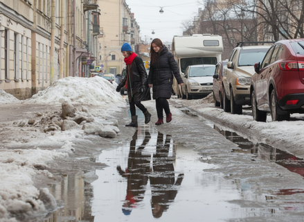 В Петербург мчится циклон: на выходных северная столица внезапно сменит мороз на весеннюю оттепель