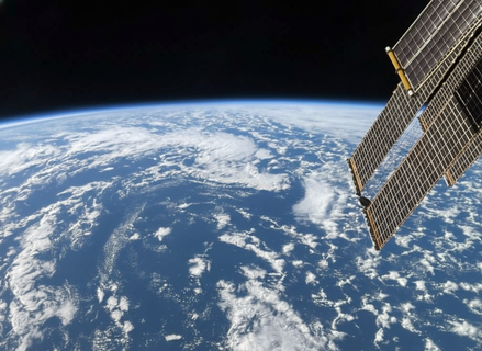 Древнейший посланник Вселенной: что прячет в себе метеорит старше Земли?