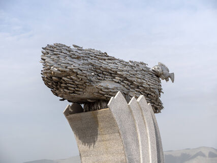 Город, в котором есть памятник рыбе: "цементная столица" России - где находится, главные достопримечательности