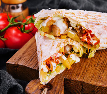 Домашняя шаверма с курицей: нежная и сочная – в 100 раз вкуснее, чем в любом ларьке 