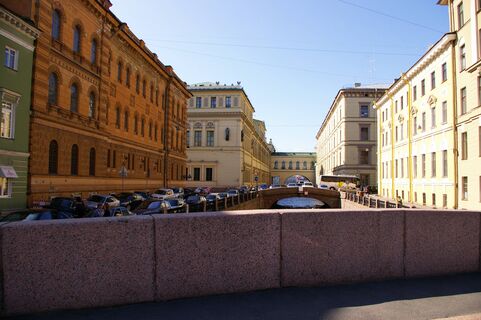 Петербург движется к статусу «города-банкрота»