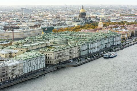 Шесть этажей разом: доходный дом на Розенштейна сложился гармошкой