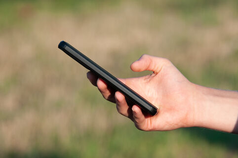 Превысил лимит — остался без связи: в России вступил в силу закон о блокировке сим‑карт