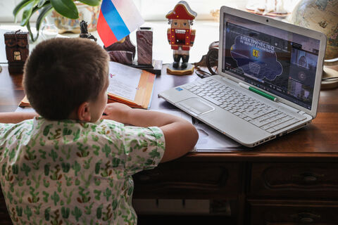 Как спасти детей от хитрых уловок кибермошенников?