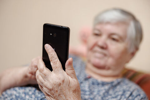 Переводы между людьми не тронут: что меняется с 1 апреля