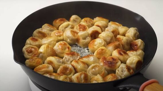 Даже дешевые пельмени превратятся во вкуснейшее лакомство: вот как нужно их приготовить