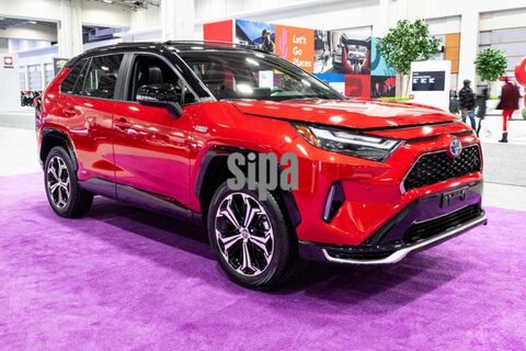 Купил Toyota RAV4 из Китая - через неделю схватился за голову: 3 причины пожалеть о покупке
