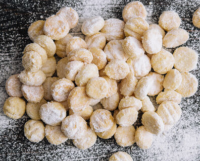 Не духовка и не сковородка: вот как приготовить пирожные без выпечки – ленивый десерт за 15 минут