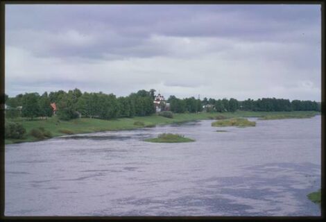Русская Атлантида: 800-летний город-призрак — почему он ушел под воду и когда появляется снова