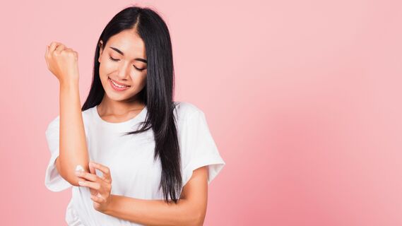 Как избавиться от сухости локтей в домашних условиях