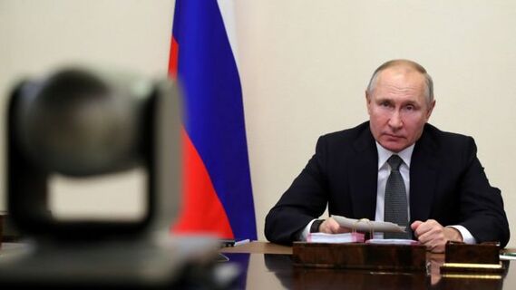 Путин назвал «истерикой и неразберихой» происходящее на энергорынке ЕС