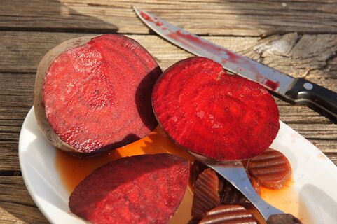 Вы всегда варили свёклу неправильно: И она теряла цвет и вкус - 4 хитрости