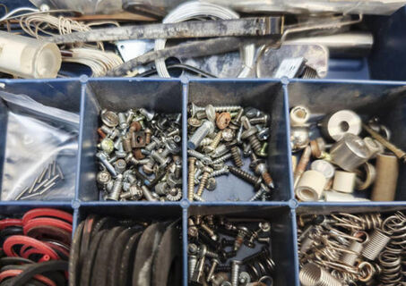 Смотрим не на цвет: как выбрать надежные саморезы, чтобы выдержали максимальную нагрузку