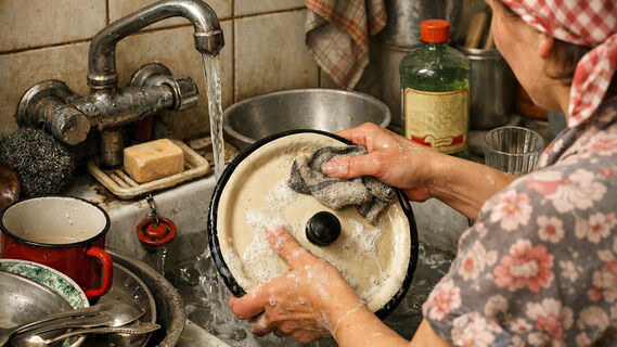 Мытье посуды