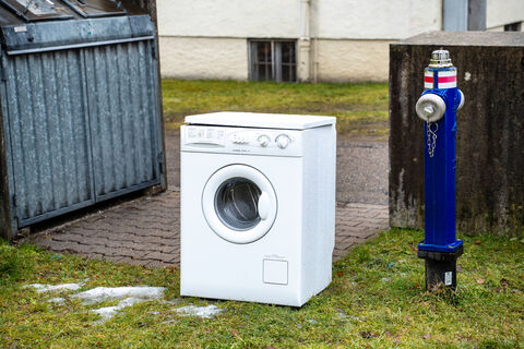 Почему стиральная машина прыгает при отжиме: 6 способов устранить стук и вибрацию 