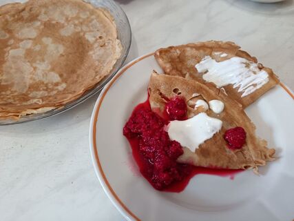 Не на молоке и не на кефире: блинчики на Масленицу готовлю по-другому - румяные и ажурные