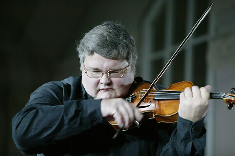 Скрипка, оркестр и последний полёт: музыканта Сергея Стадлера не удалось спасти