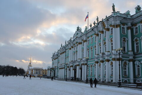 Петербург в тройке лидеров: куда россияне рванут на 23 февраля