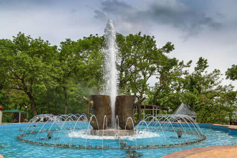 Самый тихий курорт России: 3 причины посетить город у подножия гор – место силы