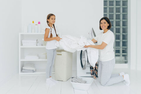 Перестаньте стирать одежду в машинке при 40°: почему стоит отказаться от этой привычки 