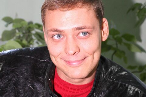 Отец-молодец: у звезды «Татьянина день» Артема Артемьева родился пятый сын