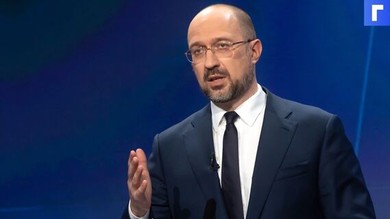 Премьер Украины потребовал заместителя объясниться за фото с Кадыровым