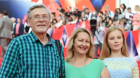 Не спали всю ночь: дочь звезды «Любовь и голуби» огорошила решением сменить имя
