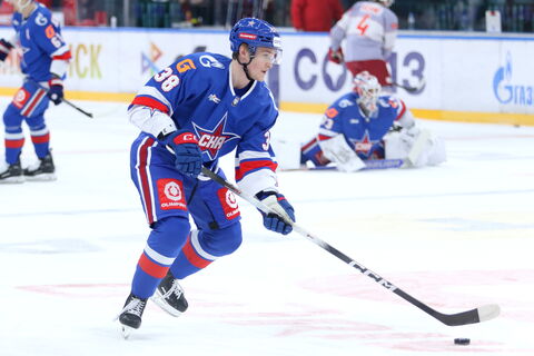 Какие хоккейные клубы есть в Санкт-Петербурге?