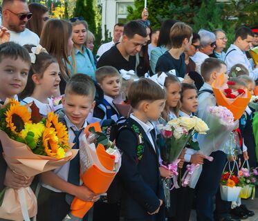 Какие документы нужны для поступления в первый класс в Санкт-Петербурге?