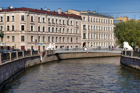 Пешеходный мост Санкт-Петербурга, который отличается от других - имеет необычную конструкцию: подробная информация