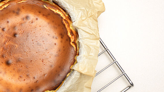 Шоколадный чизкейк за 15 минут: нежный и сочный десерт на скорую руку – проще не бывает