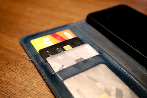 Родители смогут узнать банковские тайны своих детей: что изменится с июля?