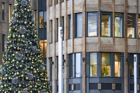 Не ведитесь на «отдых»: за красивой идеей 6-часового дня скрывается суровая реальность для вашей зарплаты