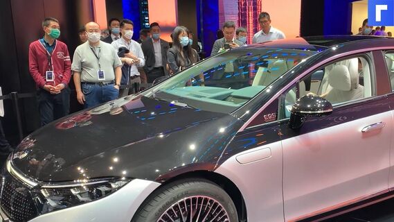 Компания Audi представила удлиненный седан A7 L Edition One