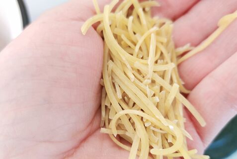 Как приготовить идеальную домашнюю лапшу: 30 минут - и гора на столе, лучший рецепт 