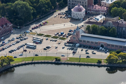 От пиратов на сапах до горячих кренделей: почему стоит надеть кеды и рвануть на День города в Выборг